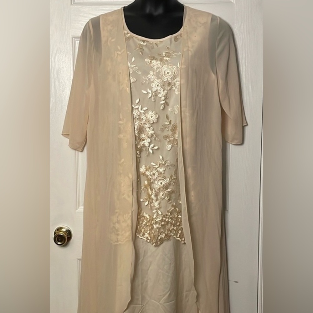 Elegant Cream 2 pc Midi Dress with Floral Embroidery - Size 2XL